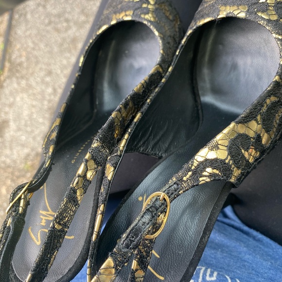 Brand New in box Giuseppe Zanotti size 39 - Picture 9 of 11